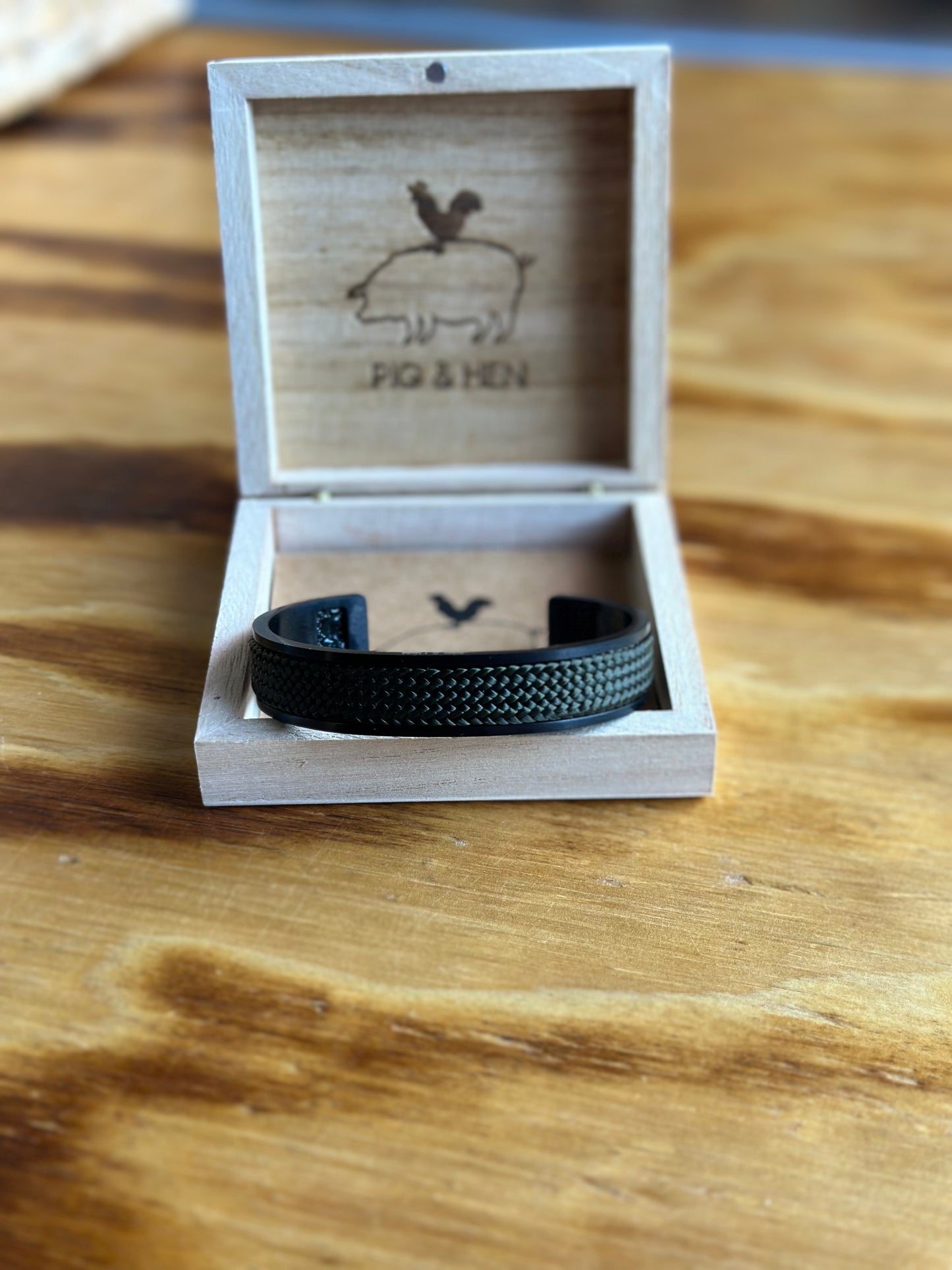 Pig & Hen Navarch 14mm