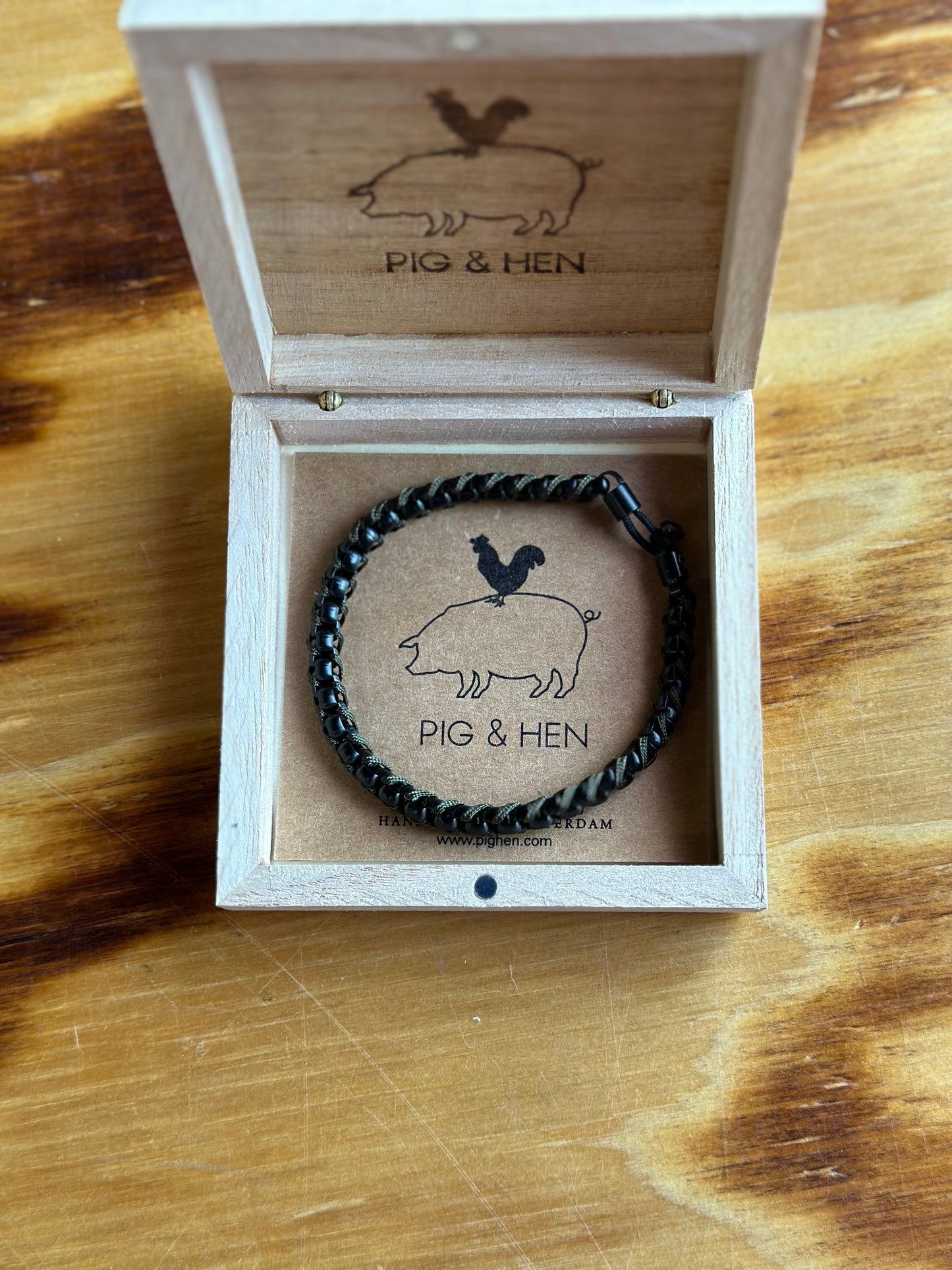 Pig & Hen Catena Venetian