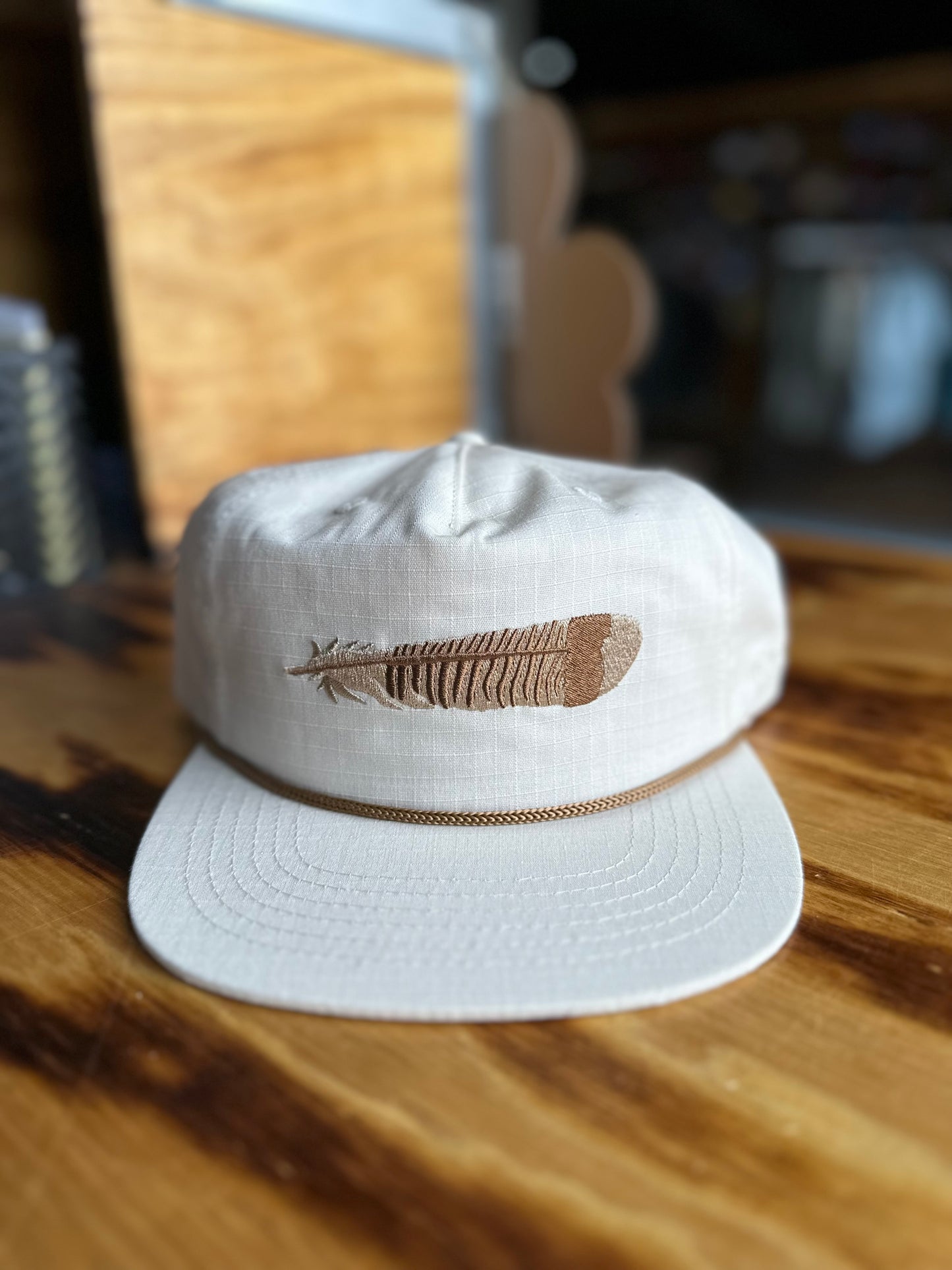 Roost Feather Flat Bill